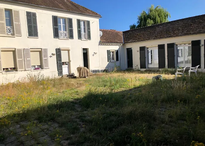 Bed & Breakfast La Maison Babjac Ury